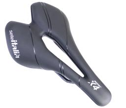 Selle Italia X4 Boost Flow Magnesium sedlo