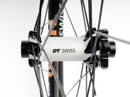 DT Swiss H1700 Spline MTB 29'' 30 mm IS 15/110 mm BOOST přední zapletené kolo