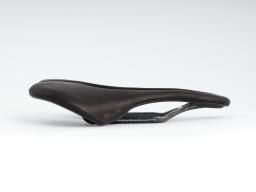 Selle Italia SLR Boost Kit Carbonio Superflow sedlo