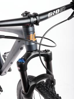 Kolo MTB 29"  Lee Cougan Rebel  Shimano Deore 1x10  , velikost S -17" antracit matná