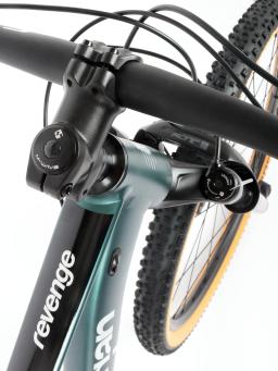 Kolo MTB 29"  Lee Cougan Droid  Shimano Deore  1x12 , velikost M -19"   zeleno-černá matná