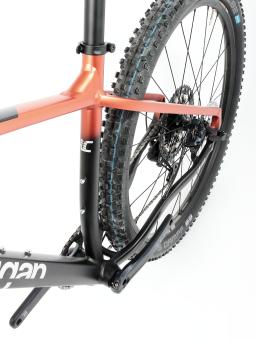 Kolo MTB 29"  Lee Cougan Droid, Shimano SLX 1x12 , velikost  XS -15,5" měděná -černá matná