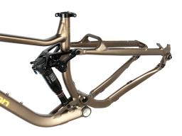 Lee Cougan Quest  celoodpružený Alu rámový set  MTB 29"  velikost  S -16" (40,5cm)  barva hnědozlatá matná