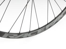 Zapletená kola MTB 29" Race Face Disc - DT SWISS DT 370 Disc Micro Spline 6děr, přední Boost 15x110mm, zadní Boost 12x148mm