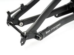 Celoodpružené eloktrokolo  MTB 29"/27,5"  Lee Cougan E-Quest - Brose S / 720Wh-20Ah / Shimano Deore  1x12   , velikost  S -16"  – barva černo- šedá matná