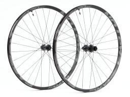 EASTON  EA 70 AX zapletená kola  MTB 27,5" - set, př. 12x100mm , zd. 12x142mm