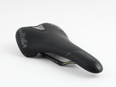 Selle Italia SLR  Kit Carbonio sedlo černé