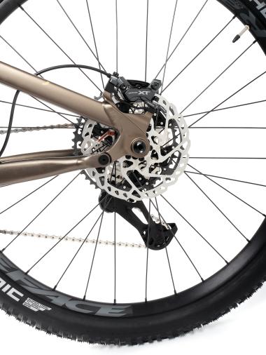 Celoodpružené MTB 29" Lee Cougan Quest SHIMANO Deore XT Di2 M8250 1x12 , velikost L – 19" (48 cm), hnědozlatá matná
