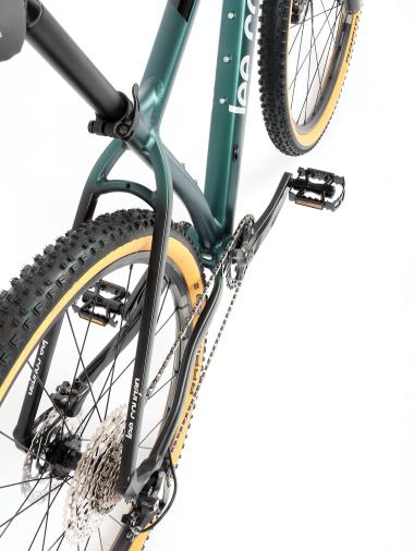 Kolo MTB 29"  Lee Cougan Revenge,  Shimano Deore  1x12 , velikost M – 19"   zeleno-černá matná