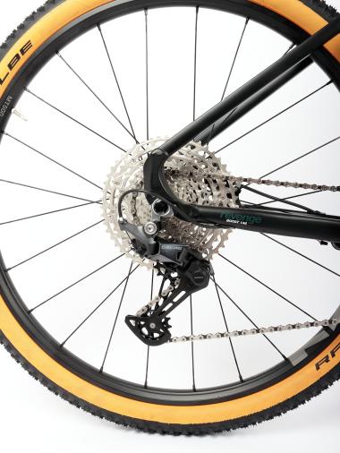 Kolo MTB 29"  Lee Cougan Revenge,  Shimano Deore  1x12 , velikost M – 19"   zeleno-černá matná