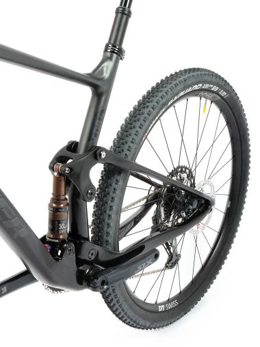 Celoodpružené MTB 29" kolo Spyder Cross  Shimano SLX 1x12 velikost  M – 18" (46 cm)   – barva dle přání