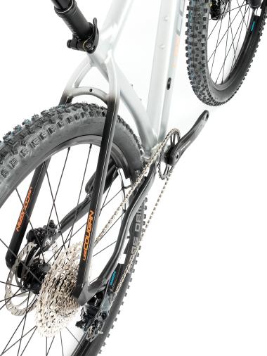 Kolo MTB 29"  Lee Cougan Revenge  Shimano SLX / Deore 1x12 , velikost M -19" stříbrno-černá matná