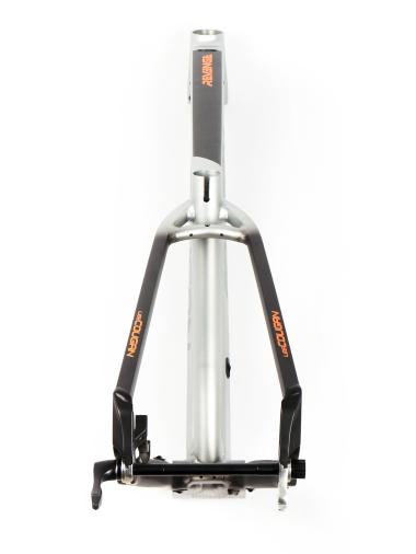 Kolo MTB 29"  Lee Cougan Revenge,  Shimano Deore  1x12 , velikost  M -19"  stříbrno-černá matná