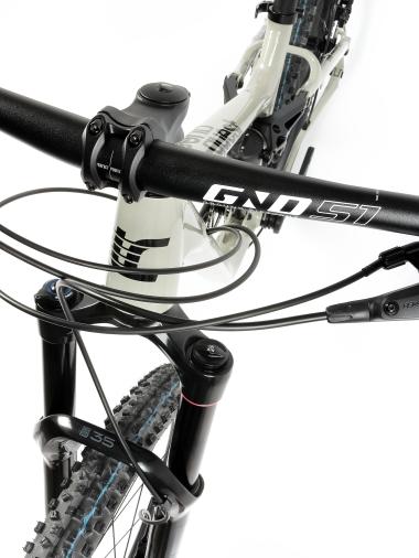 Celoodpružené MTB 29" Lee Cougan Quest Sram SX Eagle 1x12, velikost S – 16" (40,5 cm), šedá lesklá