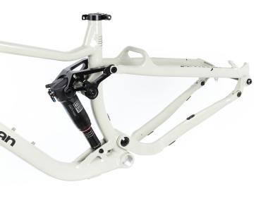 Celoodpružené MTB 29" Lee Cougan Quest Shimano Deore 1x12, velikost M – 17,5" (44 cm), šedá lesklá