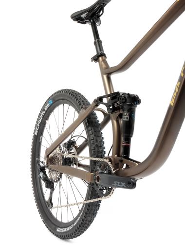 Celoodpružené MTB 29" Lee Cougan Quest Shimano SLX 1x12, velikost L – 19" (48 cm), hnědozlatá matná