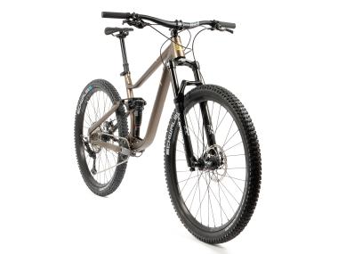 Celoodpružené MTB 29" Lee Cougan Quest Shimano XT/SLX 1x12, velikost M – 17,5" (44 cm), hnědozlatá matná