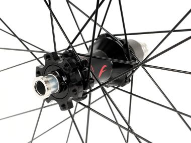 Fulcrum E-Fire 700  MTB 29"/27,5"zapletená kola Disc  6děr  přední 15x110 mm zadní 12/148mm  Boost Sram XD barva černá