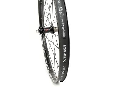 Fulcrum E-Fire 700  MTB 29"/27,5"zapletená kola Disc  6děr  přední 15x110 mm zadní 12/148mm  Boost Sram XD barva černá