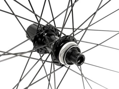 Zapletená kola Gravel/Silniční Mach1 560 Disc – Shimano HB-RS470/Shimano105 FH-R7070 – 12x100/12x142 – Disc Center Lock – pár