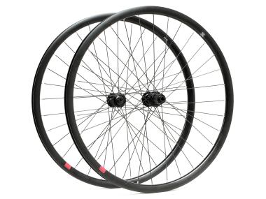 Zapletená kola Gravel/Silniční Mach1 560 Disc – Shimano HB-RS470/Shimano105 FH-R7070 – 12x100/12x142 – Disc Center Lock – pár