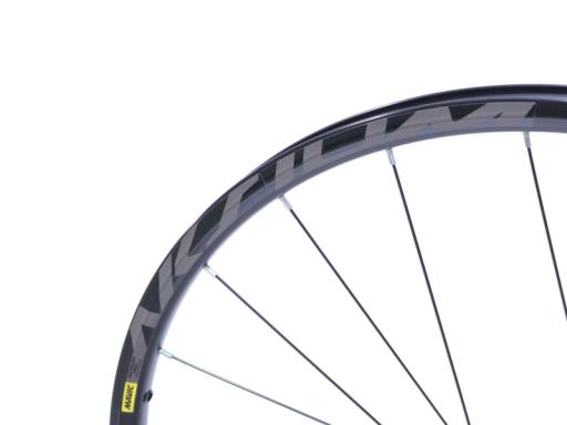 Přední silniční zapletené kolo 28" Mavic Aksium, Disc 12x100, Center Lock