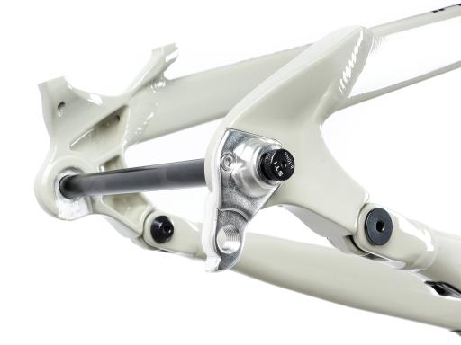 Celoodpružené  MTB 29" Lee Cougan Quest  Shimano Deore  1x12 , velikost   S -16" (40,5cm) - barva šedá lesklá