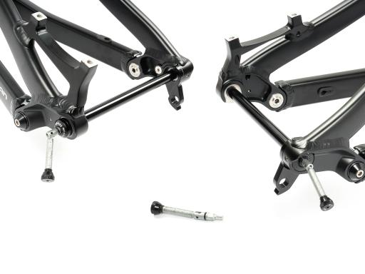 Celoodpružené eloktrokolo  MTB 29"/27,5"  Lee Cougan E-Quest - Brose S / 720Wh-20Ah / Shimano Deore  1x12   , velikost  S -16"  – barva černo- šedá matná