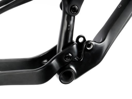 Celoodpružený karbonový rámový set   MTB 29" Lee Cougan Crossfire , velikost  S -16" (42cm) barva černá/chameleon lesk
