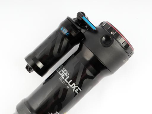 Rock Shox Super Deluxe Select + RT Debon Air / Lockout tlumič MTB Trunnion 205 x 60mm, barva černá