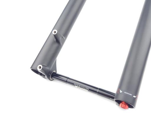 Rock Shox Bluto RL  Solo Air  suspension fork MTB 26" ,  15x150mm, travel 120mm, Tapered 1 1/8" - 1 1/2" (= 1.5")