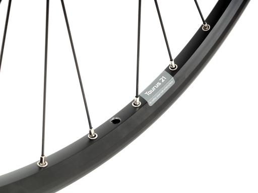 Přední zaplatené kolo MTB 29"-Treking 28"  Ryde Taurus 21 /Shimano Deore HB-M525  Disc 6 děr