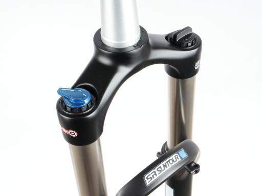 SR Suntour XCR32 LO-Air, odpružená vidlice MTB 27,5", Boost 15x110mm , zdvih 120mm , offset 51mm , PostMount