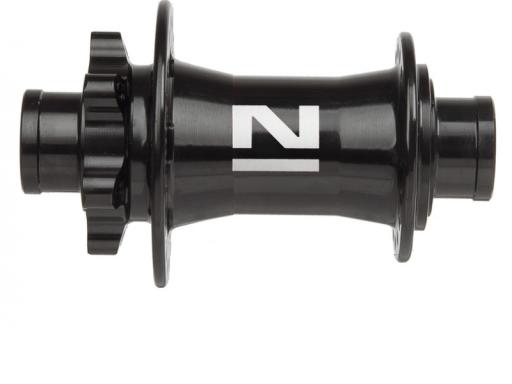 Přední náboj MTB NOVATEC SUPERLIGHT Disc 6 díra pro 20mm osu Japonská průmyslová ložiska 32děr 185g barva černá lesk