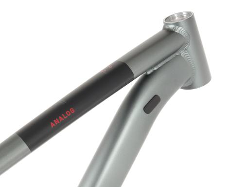 Kolo MTB 29" Cube Analog Shimano CUES U4000 1x9, velikost XXL – 22", kovověšedá