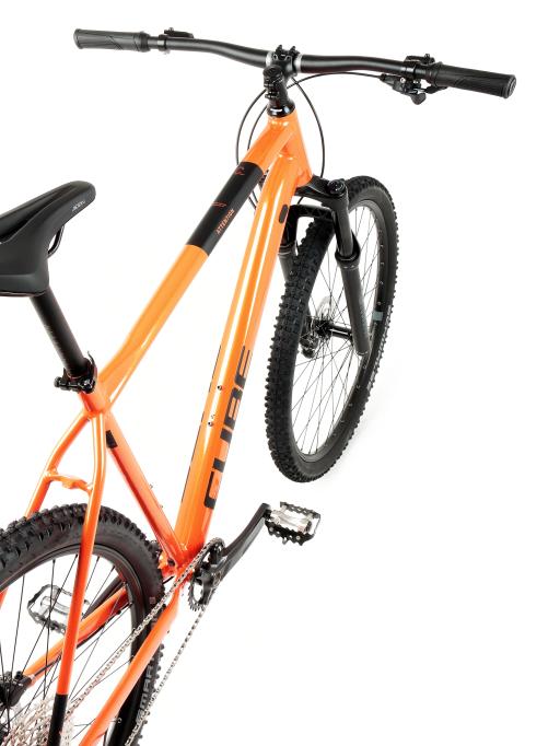 Kolo MTB 29" Cube Attention Shimano Deore 1x11, velikost M – 16", oranžová/černá