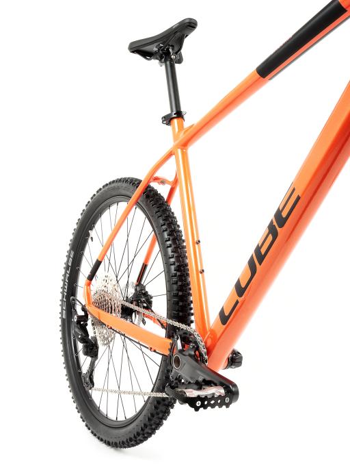 Kolo MTB 29" Cube Attention Shimano Deore 1x11, velikost M – 16", oranžová/černá