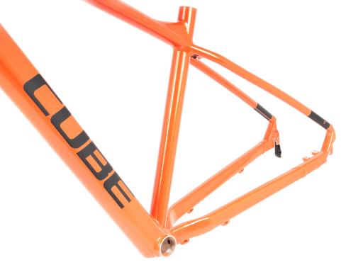 Kolo MTB 29" Cube Attention Shimano Deore Di2 M6250 1x12, velikost XXL – 22", oranžová/černá