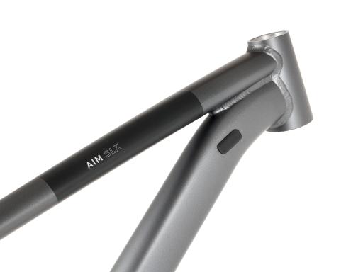 Kolo MTB 27,5" Cube Aim SLX Shimano ESSA 1x8, velikost XS – 13", grafitová