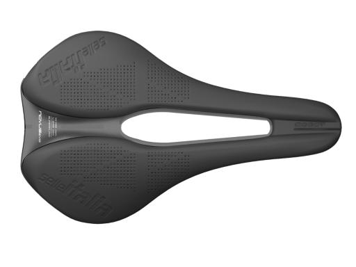 Selle Italia Novus Evo Boost Superflow FeC sedlo, černé