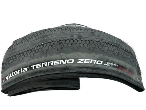 Vittoria Terreno Zero Gravel Endurance TLR gravel plášť 700 x 45C Graphene kevlar antracit-černá